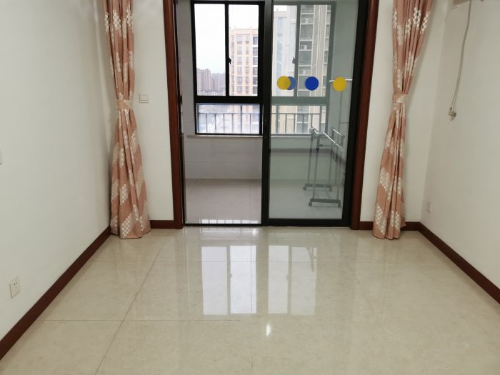 德诚&middot;翰景园 3室2厅1卫 115m&sup2;
