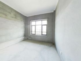 雨润星雨华府南区 4室2厅3卫 207.21m&sup2;
