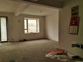 优山美地花园南区 3室2厅2卫 158.00m&sup2;