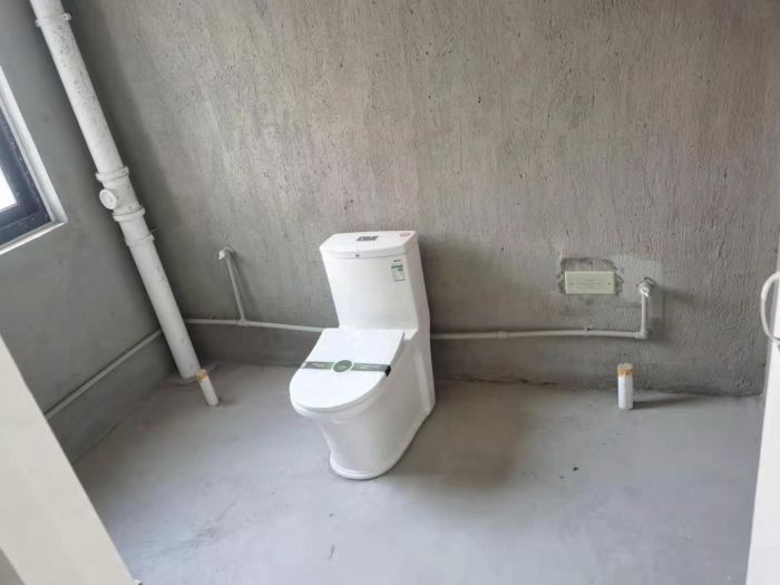 红星嘉苑 3室2厅2卫 131m&sup2;