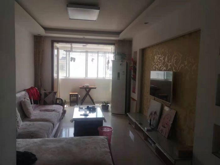 紫东花苑 4室2厅2卫 149m&sup2;