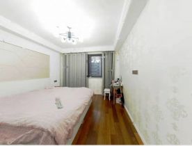 高迪晶城 3室2厅1卫 130.4m&sup2;