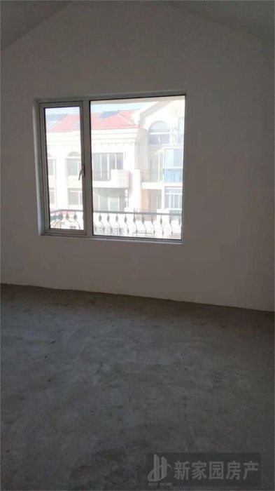 军山花园 5室2厅卫 175m&sup2;