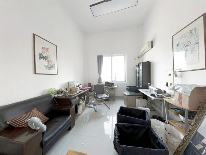 跃龙小苑 5室3厅0卫 243.50m&sup2;