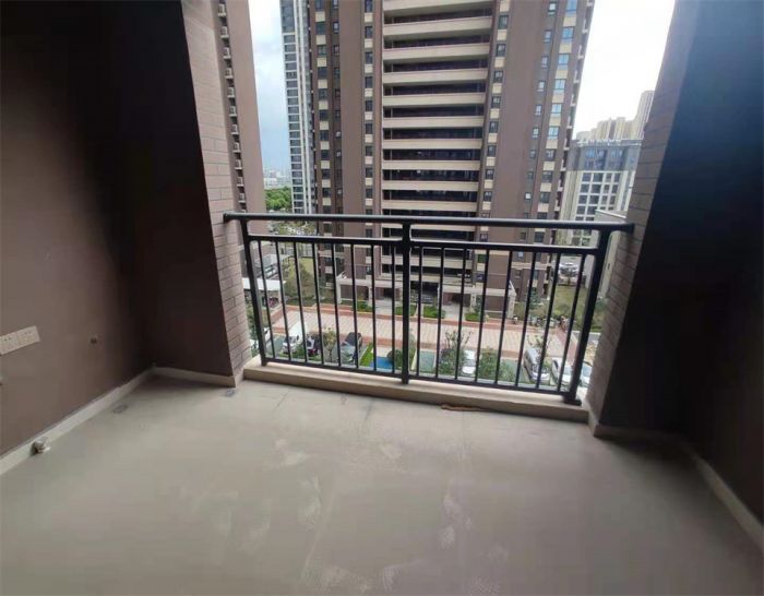 林肯公园 3室2厅1卫 92m&sup2;