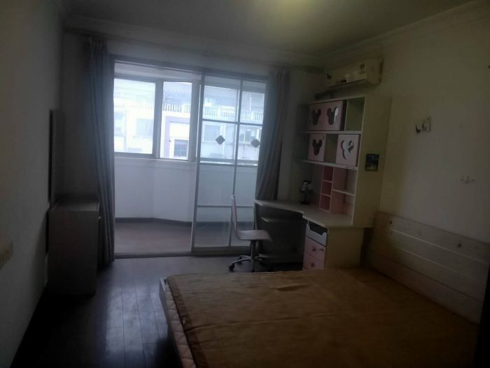 前景花苑 3室2厅1卫 100m&sup2;