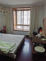 海港新村 3室2厅2卫 135.8m&sup2;
