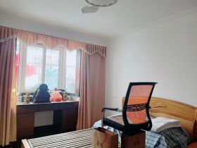 瑞丰花园 3室2厅1卫 120m&sup2;