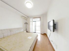东方鑫乾大厦 2室2厅1卫 104.67m&sup2;