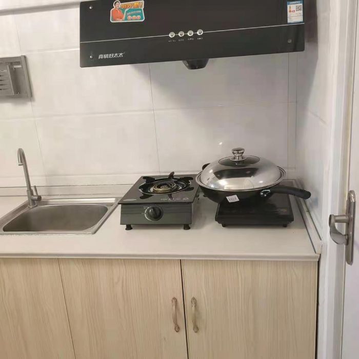 金贸公寓 4室2厅2卫 136.00m&sup2;