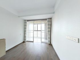华强城 3室2厅2卫 129m&sup2;