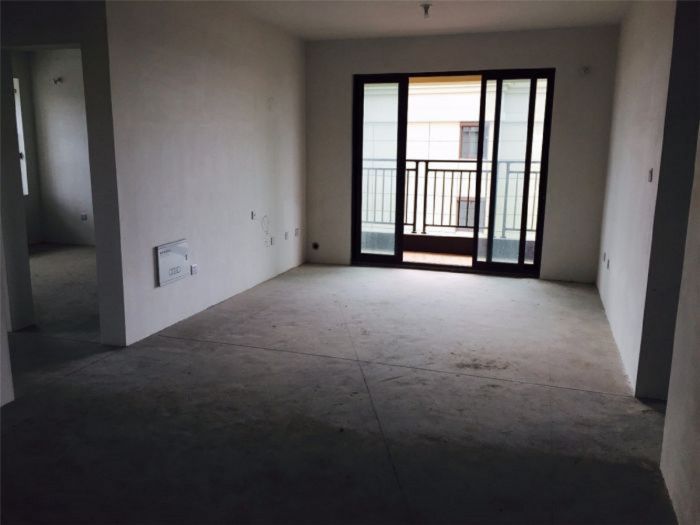 皇家花园北区 3室2厅1卫 119m&sup2;