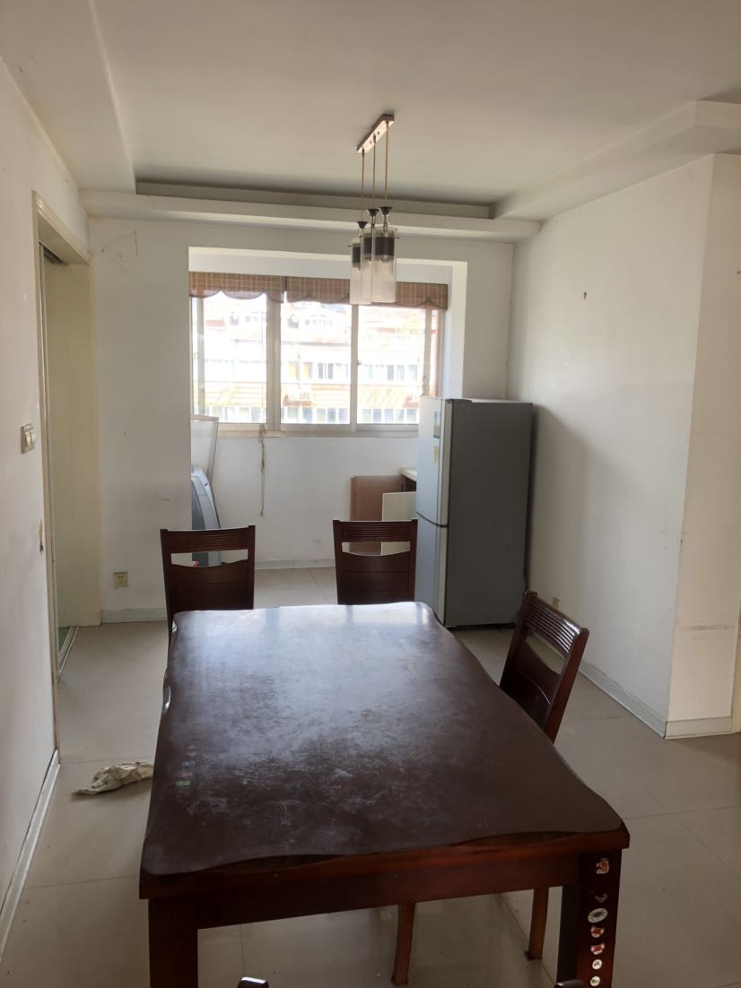 濠滨花园 3室2厅2卫 135m&sup2;