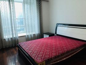 鑫乾花园 4室2厅2卫 144m&sup2;