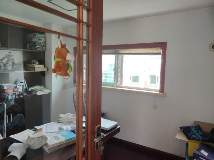 天安花园 3室3厅2卫 208m&sup2;