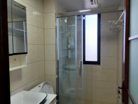 中海碧林湾 4室2厅2卫 140m&sup2;