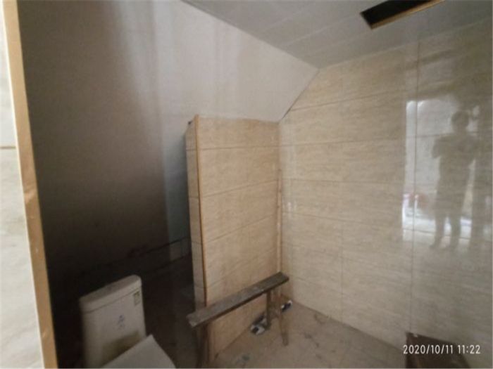 天山花苑 6室厅卫 245m&sup2;