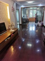 海港新村 3室2厅2卫 135.8m&sup2;