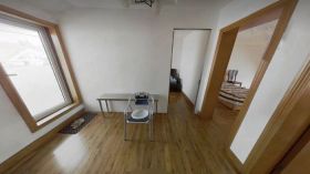 阳光花园 4室2厅2卫 148m&sup2;