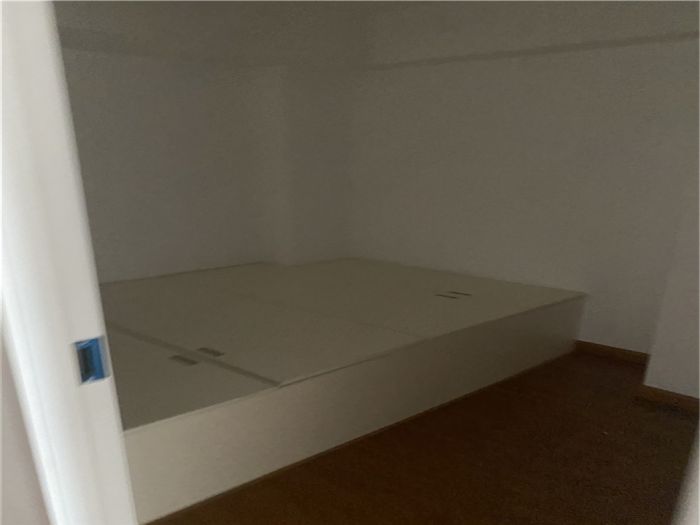 奥特莱斯 3室1厅1卫 42.5m&sup2;