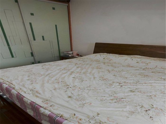 天馨花苑 3室2厅1卫 120m&sup2;