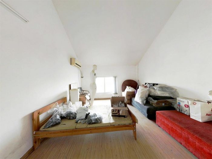 跃龙小苑 5室3厅0卫 243.50m&sup2;