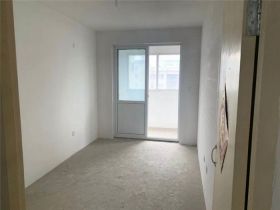 幸福新居 3室2厅1卫 135m&sup2;