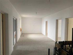 幸福新居 3室2厅1卫 135m&sup2;