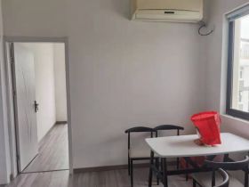 起凤园 2室1厅1卫 65m&sup2;
