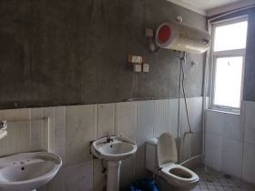 锦安花园 3室1厅1卫 90m&sup2;