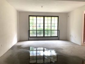万科有湖（翡翠心湖） 4室2厅4卫 256m&sup2;