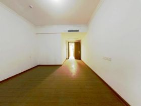 碧桂园时代悦城 5室2厅3卫 270m&sup2;