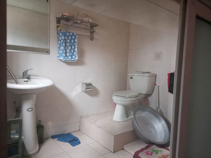 金鑫苑 5室2厅1卫 183m&sup2;