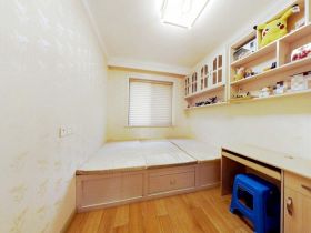 华强城 3室2厅1卫 125.58m&sup2;