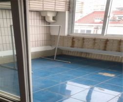 朝晖花园 3室2厅1卫 143m&sup2;