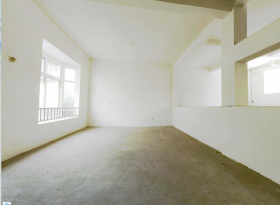 天润锦园 8室2厅2卫 389m&sup2;