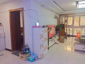 锦绣花园 3室2厅2卫 129m²