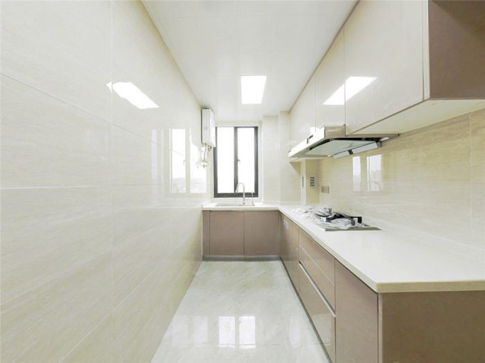 中南世纪花城三期 4室2厅2卫 138m&sup2;