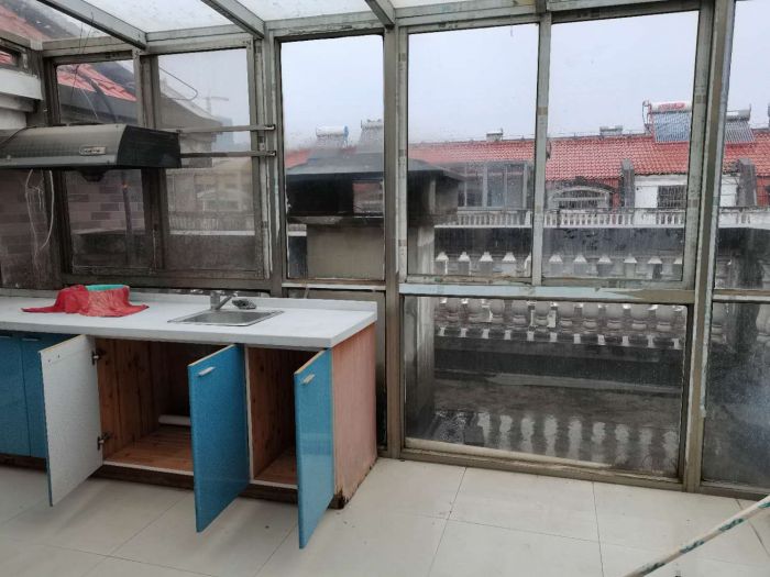 前景花苑 2室1厅1卫 82m&sup2;