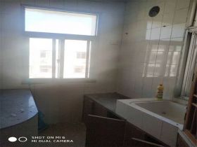 民主新村 3室1厅1卫 75m&sup2;