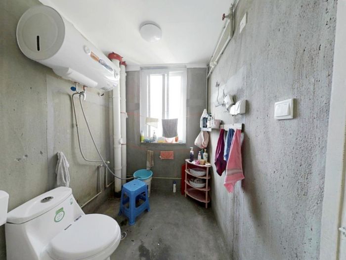 龙庭景苑 3室2厅2卫 142m&sup2;