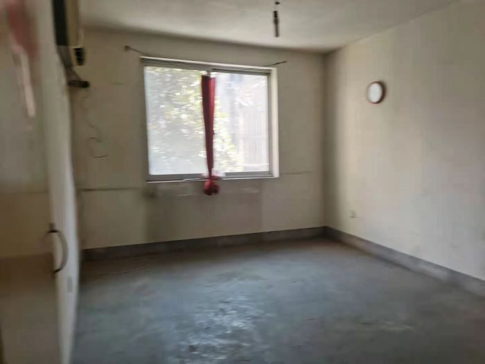 濠西园中北小区 3室2厅1卫 130m&sup2;