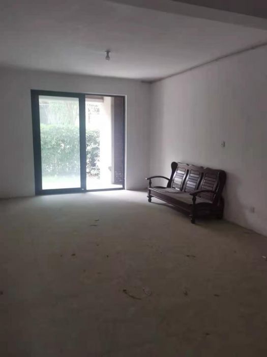 盛和九里香堤二期 4室2厅2卫 150.00m&sup2;