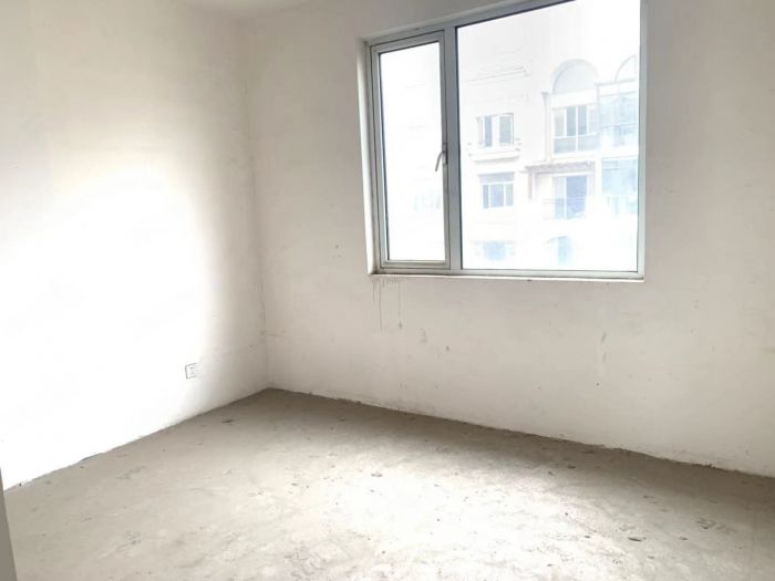 军山花园 4室2厅2卫 175.00m&sup2;