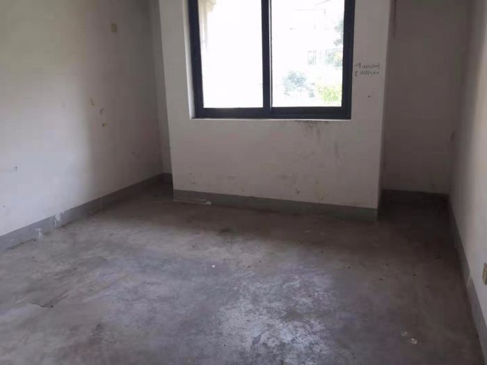 金水湾花园 4室2厅2卫 166m&sup2;