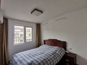 天都花苑 4室2厅2卫 129m&sup2;