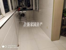 新星苑 3室2厅1卫 136m&sup2;