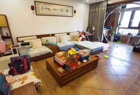 益兴名流府 4室2厅2卫 187.00m&sup2;