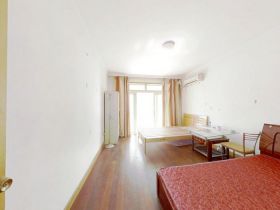 星湖花园 3室2厅1卫 126m&sup2;