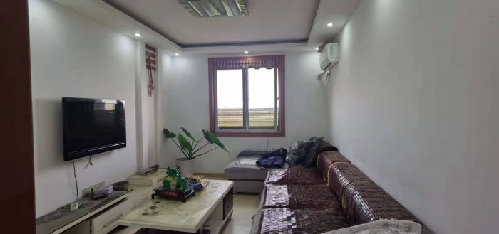 公园一村 4室2厅2卫 75m&sup2;